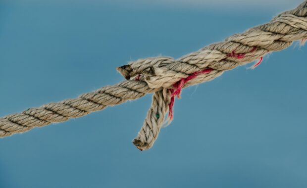 A picture of a rope with tension exerted on it